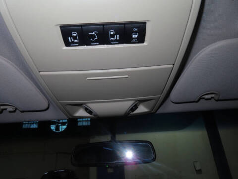 2012 Volkswagen Routan