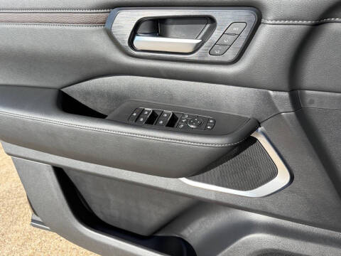 2025 Nissan Armada Platinum