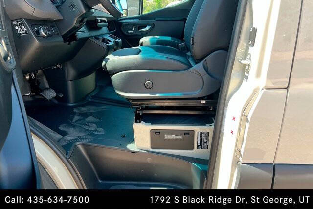2025 Mercedes-Benz Sprinter