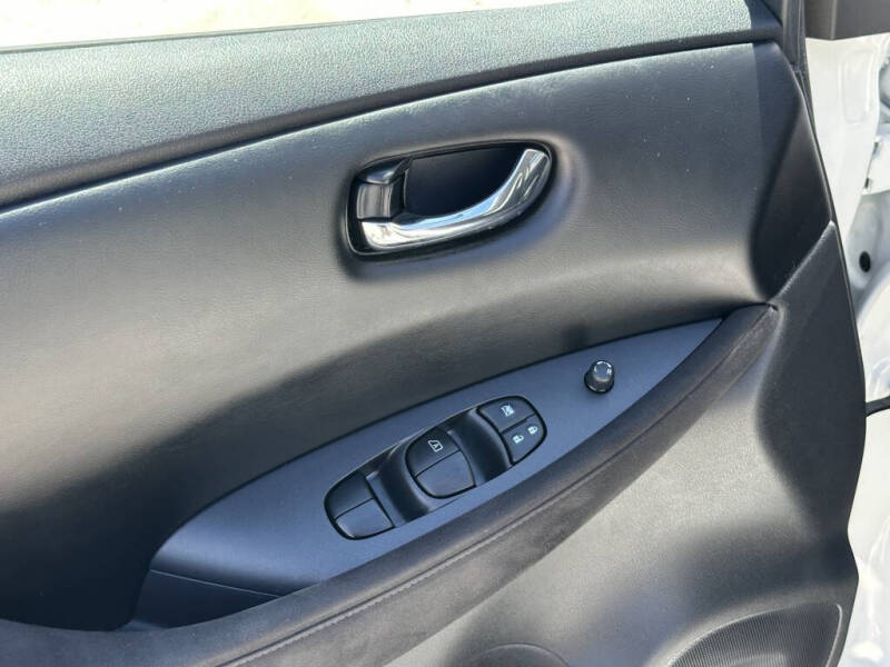 2015 Nissan LEAF S