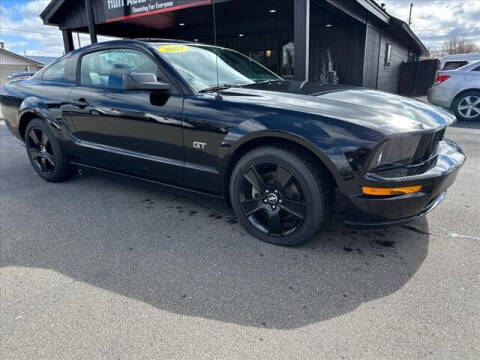 2007 Ford Mustang for sale at HUFF AUTO GROUP in Jackson MI