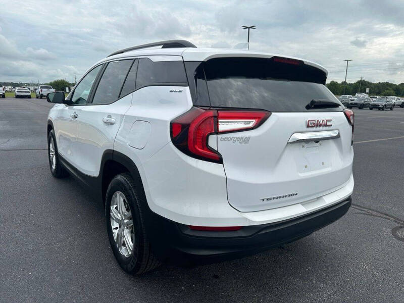 2022 GMC Terrain SLE