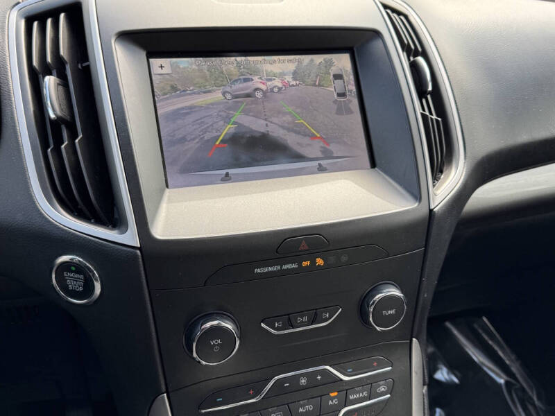 2019 Ford Edge SEL - Photo 15