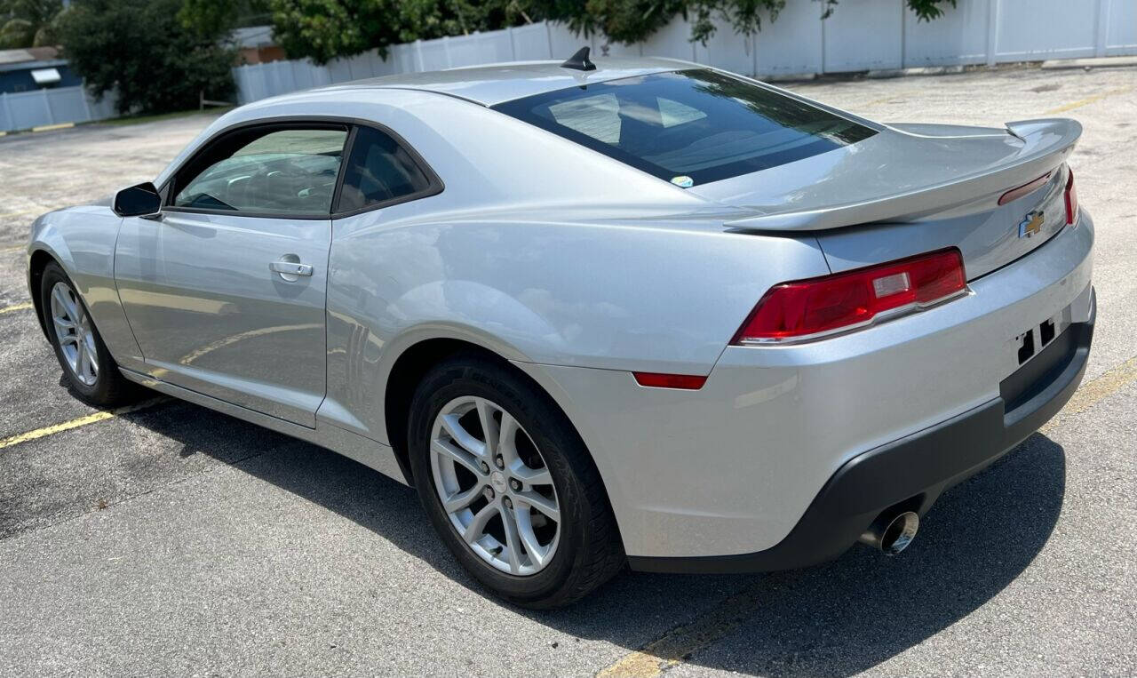 2015 Chevrolet Camaro Coupe - $16,800