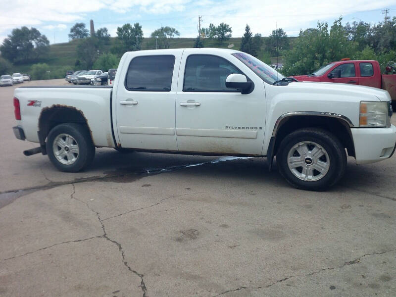 2007 Chevrolet Silverado 1500 for sale at Barney's Used Cars in Sioux Falls SD