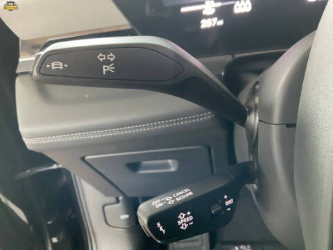 2025 Audi Q6 e-tron Premium