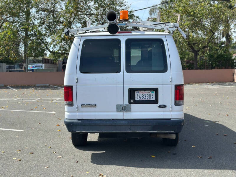 2009 Ford E-Series E-250