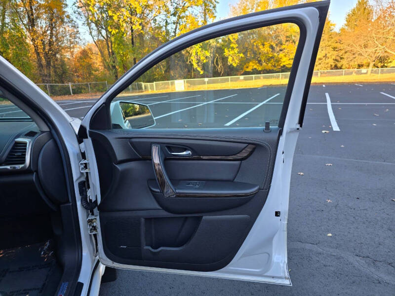 2016 GMC Acadia Denali