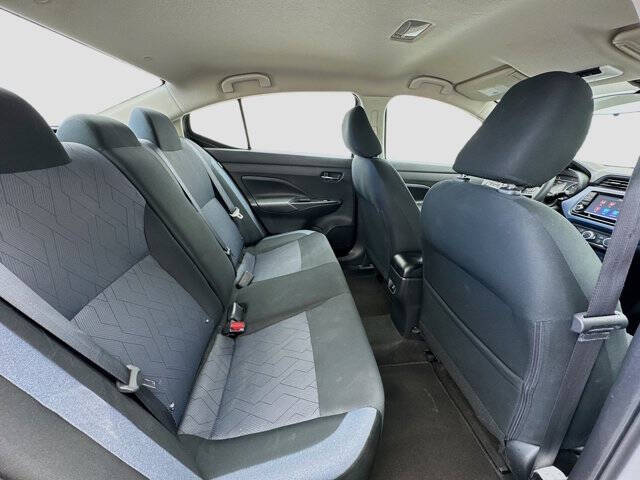 2023 Nissan Versa SV