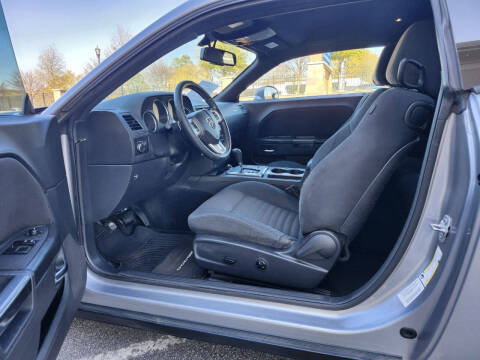 2013 Dodge Challenger SXT