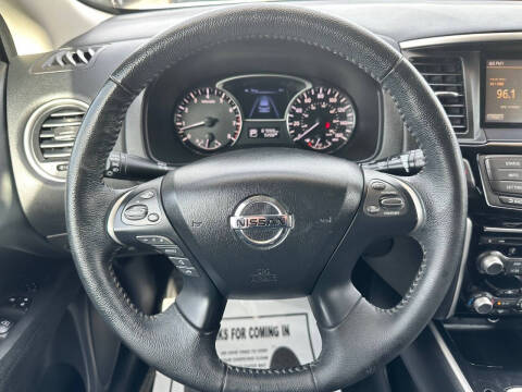 2013 Nissan Pathfinder SV