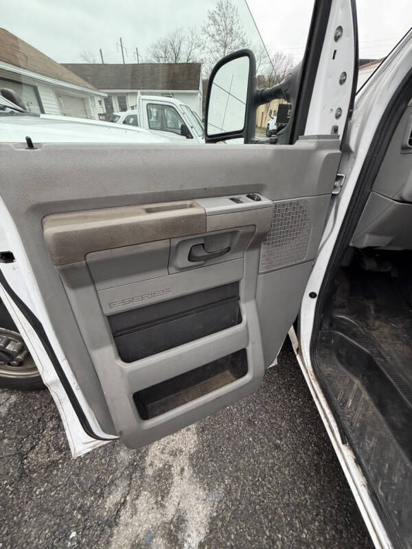 2021 Ford E-Series E-350 SD