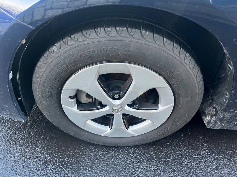 2012 Toyota Prius Two