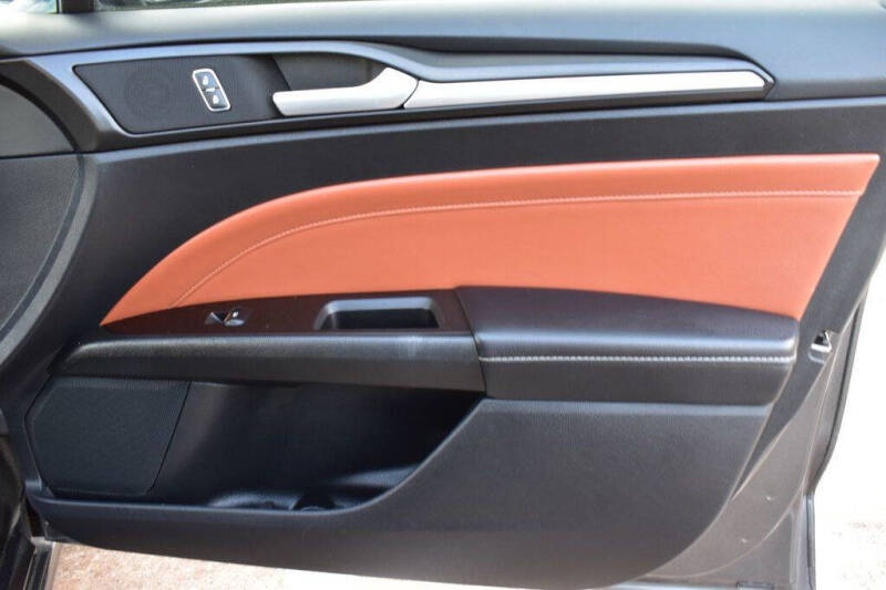 2020 Ford Fusion Titanium