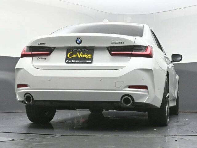 2024 BMW 3 Series 330i xDrive