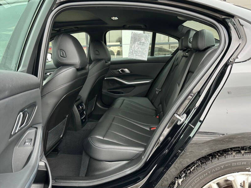 2023 BMW 3 Series 330i