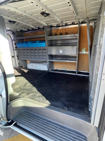 2016 Nissan NV 2500 HD SV