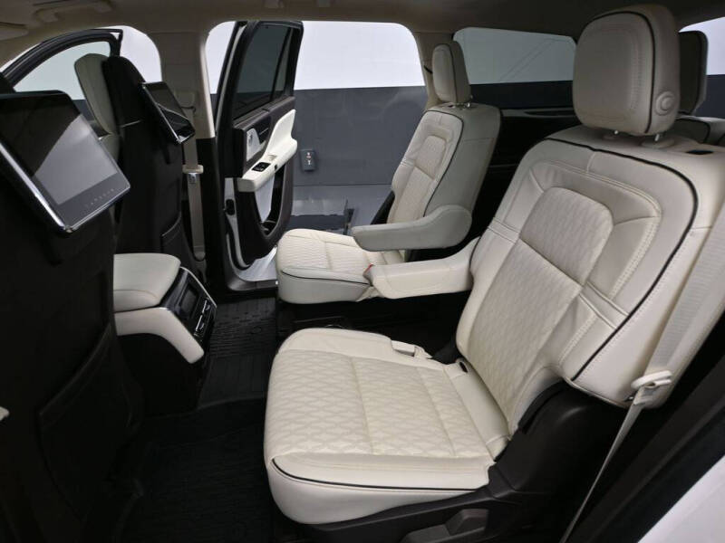 2023 Lincoln Aviator Black Label