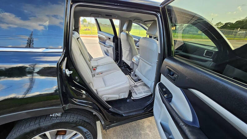 2016 Toyota Highlander LE Plus