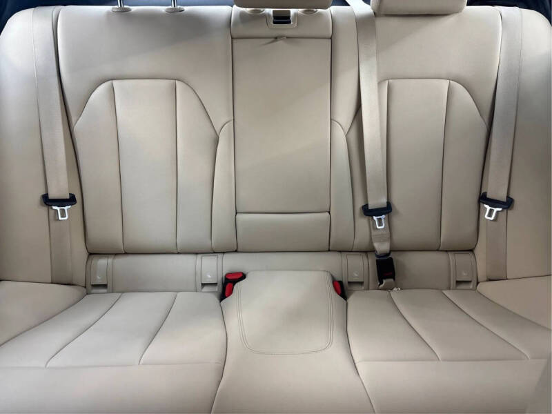 2019 BMW 3 Series 330i xDrive