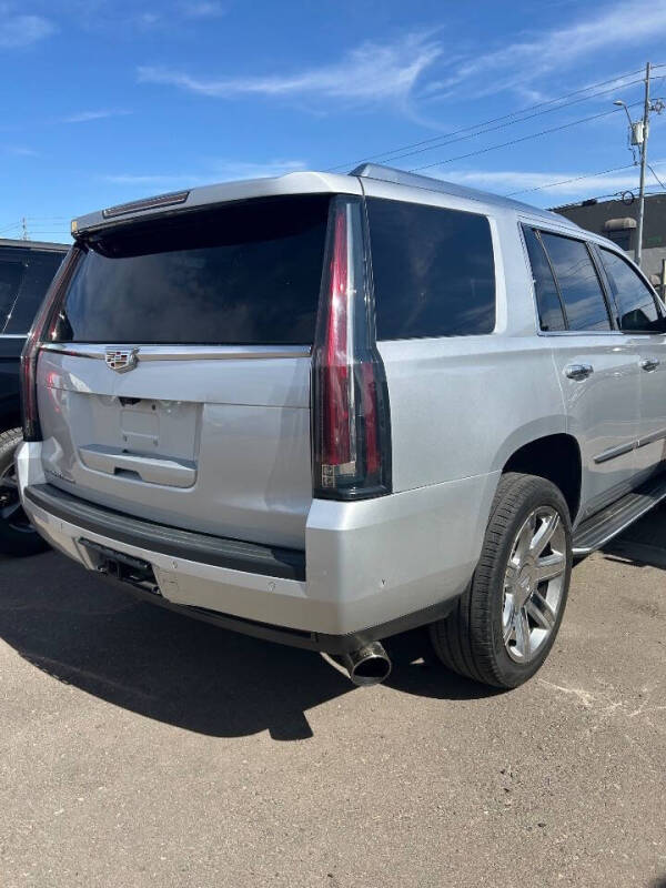 2020 Cadillac Escalade Luxury