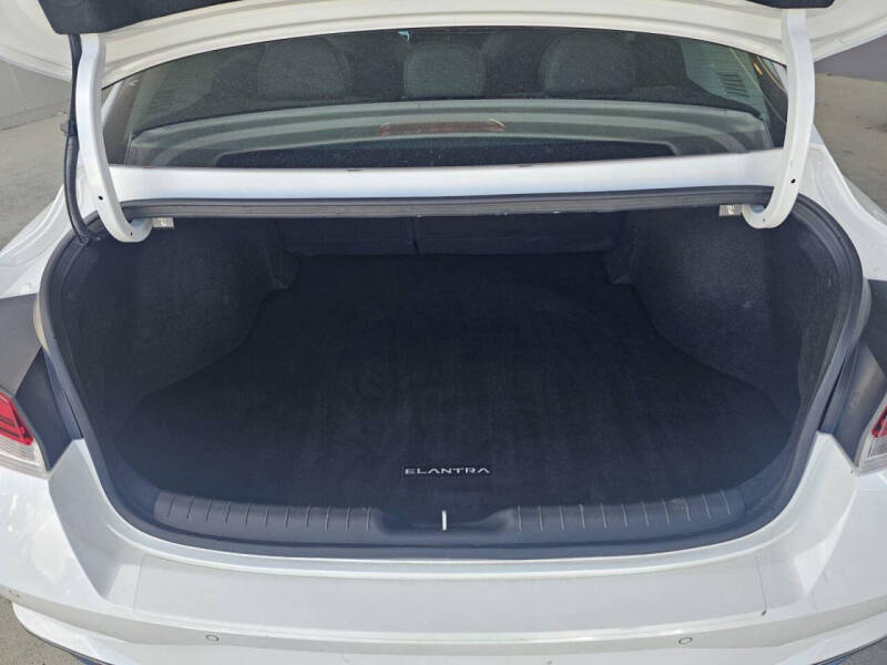 2021 Hyundai Elantra