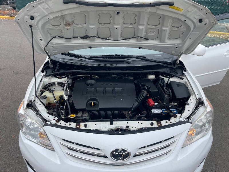 2013 Toyota Corolla LE