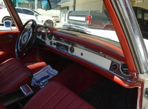 1970 Mercedes-Benz 280-Class