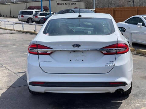2018 Ford Fusion SE