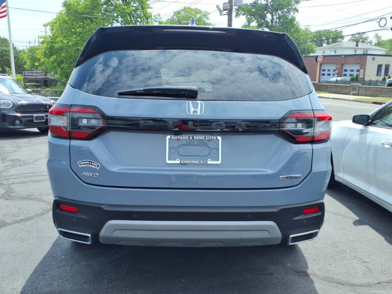 2023 Honda Pilot Touring