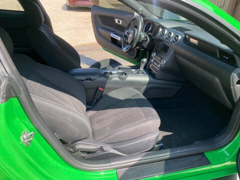 2019 Ford Mustang EcoBoost