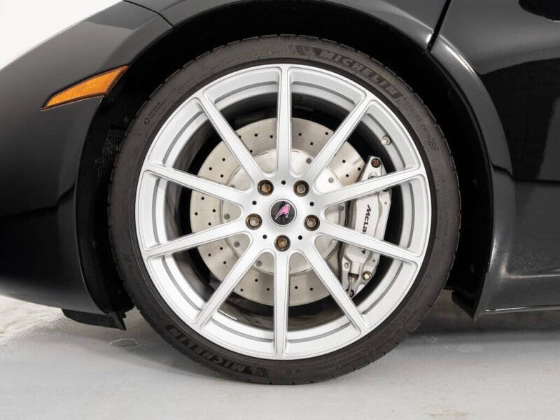 2012 McLaren MP4-12C