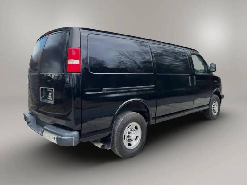 2019 Chevrolet Express 2500
