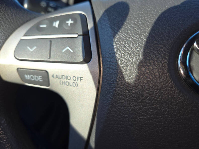 2010 Toyota Camry LE