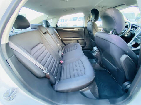 2013 Ford Fusion Hybrid SE