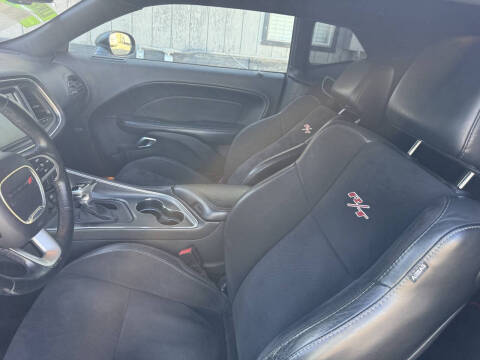 2016 Dodge Challenger R/T Plus