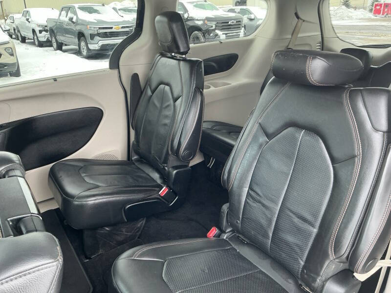 2019 Chrysler Pacifica Touring L Plus