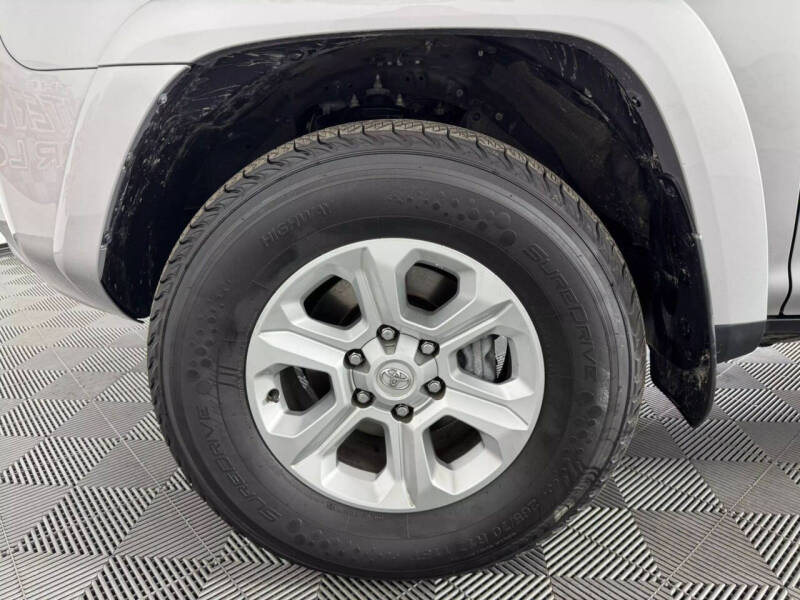 2023 Toyota 4Runner SR5