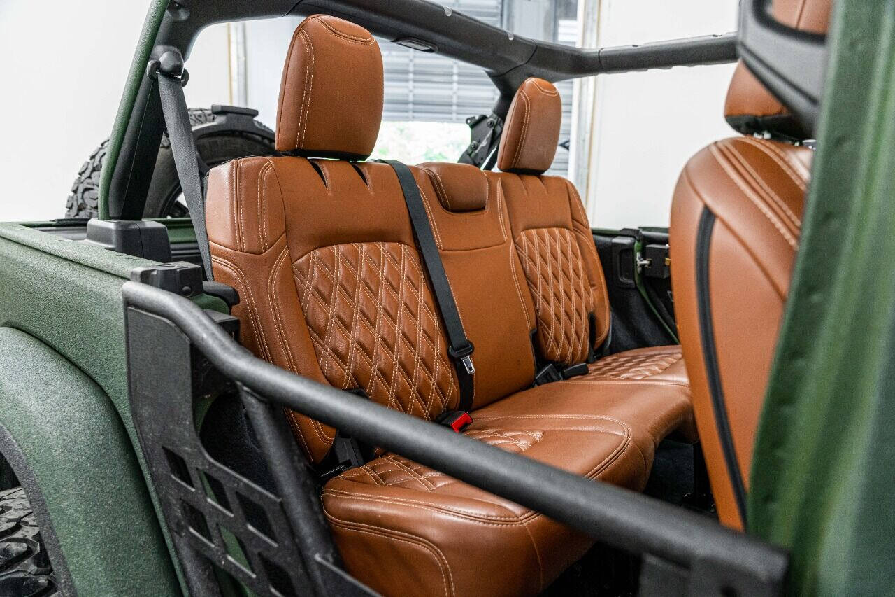 2018 JEEP Wrangler SUV / Crossover - $47,999