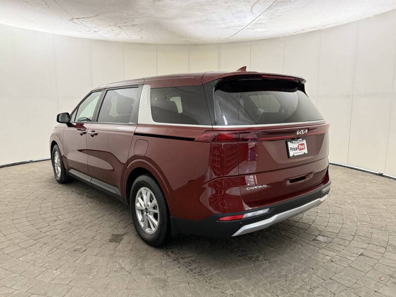 2024 Kia Carnival