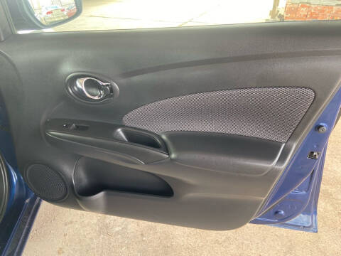 2019 Nissan Versa SV