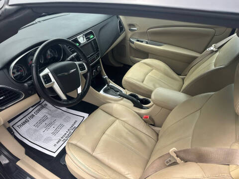 2011 Chrysler 200 Limited
