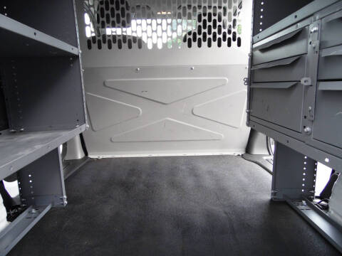 2017 Nissan NV200 SV