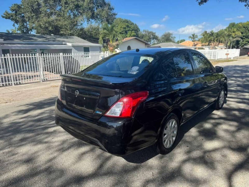 2016 Nissan Versa Sedan S Plus photo 5