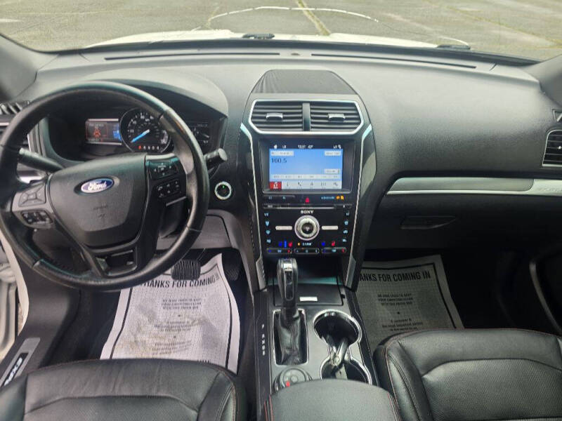 2017 Ford Explorer Sport