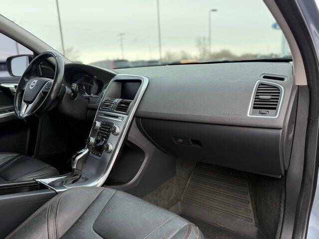 2017 Volvo XC60 T6 Dynamic