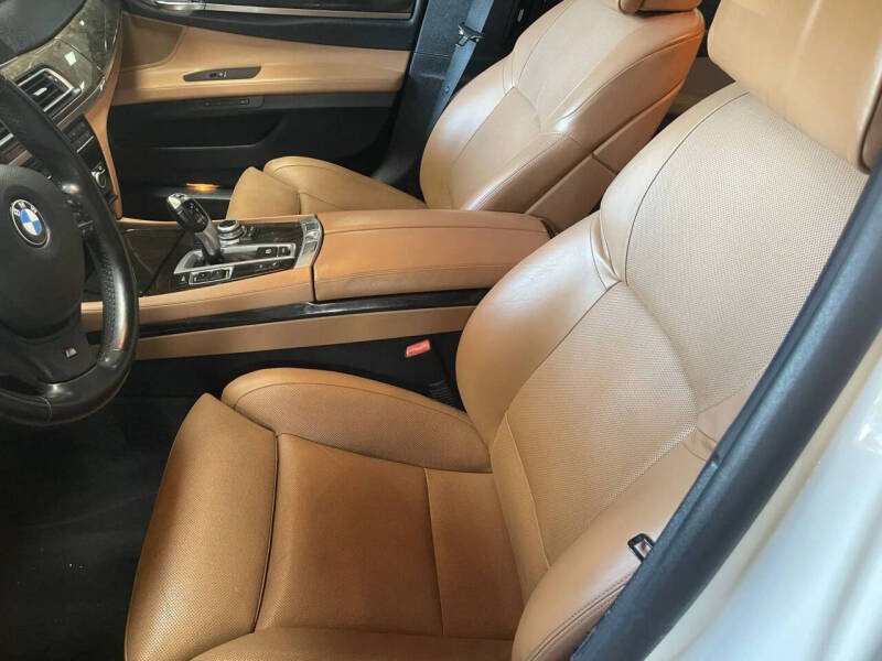 2012 BMW 7 Series 750i