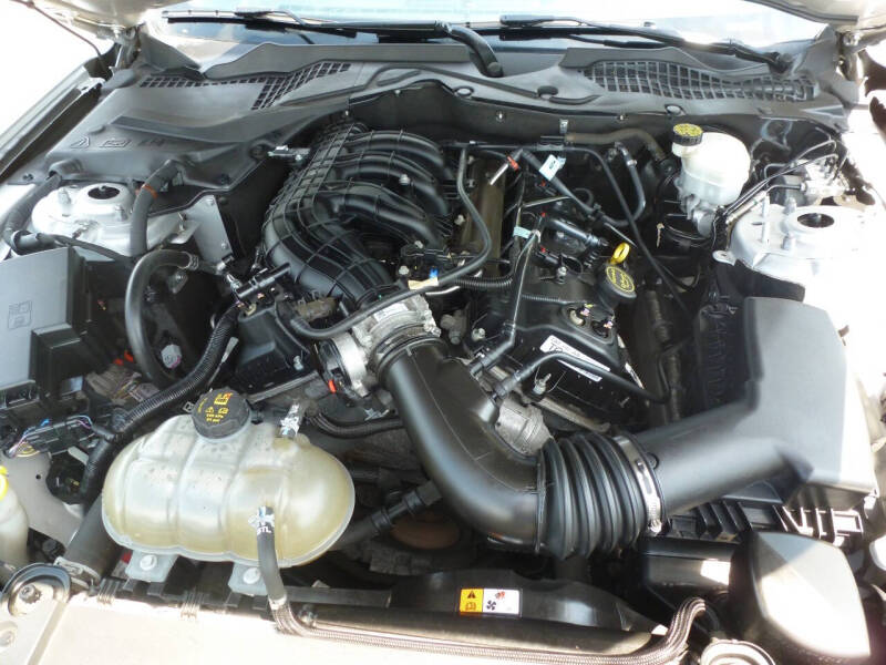 2016 Ford Mustang V6