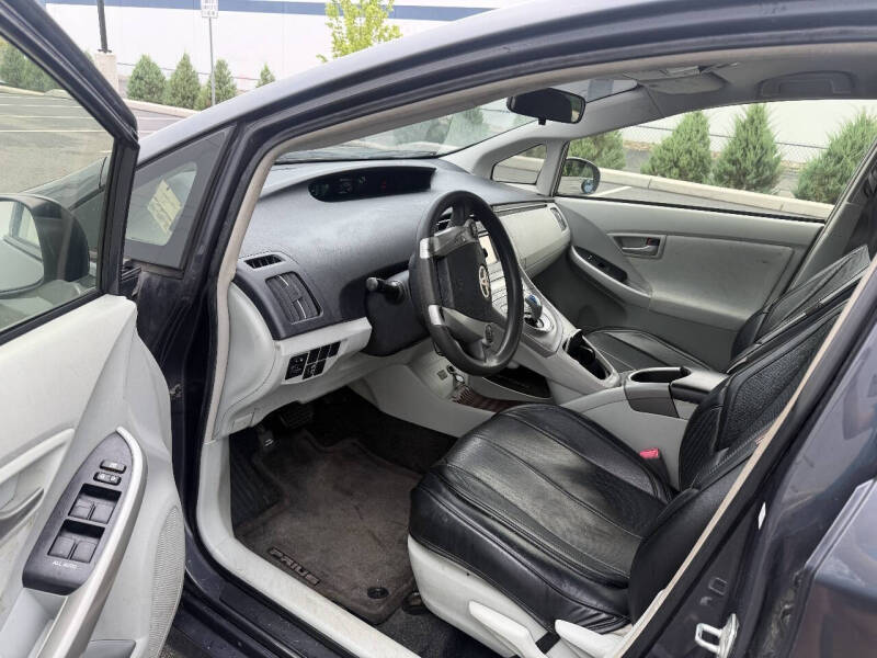2012 Toyota Prius Two