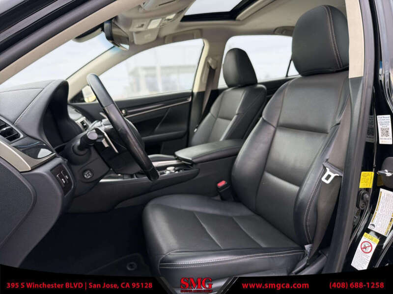 2017 Lexus GS 200t